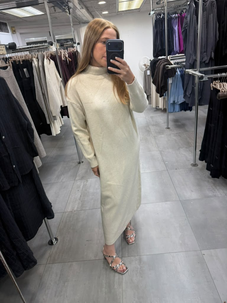 The Comfy But I’m Dressed Dress